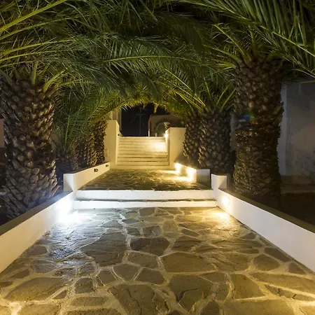 Ξενοδοχείο Naxos Holidays 3*
