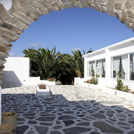 纳克索斯假日酒店 Naxos City