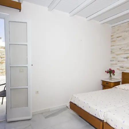 מלון Naxos Holidays 3*