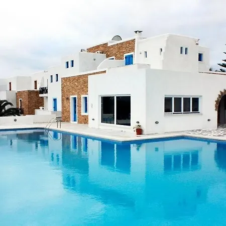 Naxos Holidays 3*
