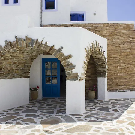 Naxos Holidays מלון Naxos City