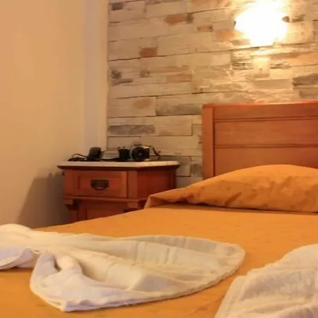 Naxos Holidays فندق Naxos City