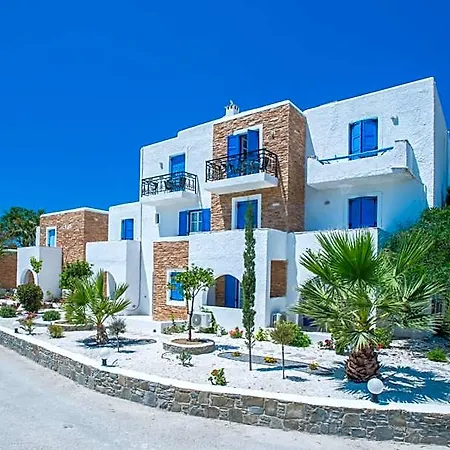 Naxos Holidays 3*