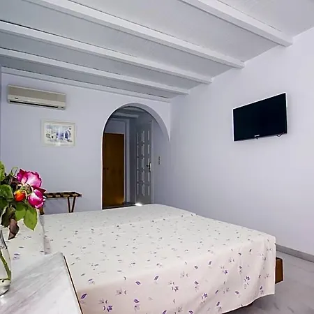 Ξενοδοχείο Naxos Holidays 3*