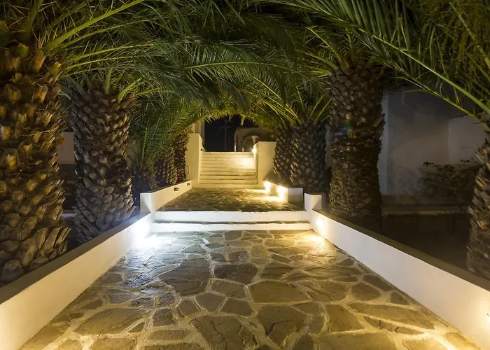 מלון Naxos Holidays 3*