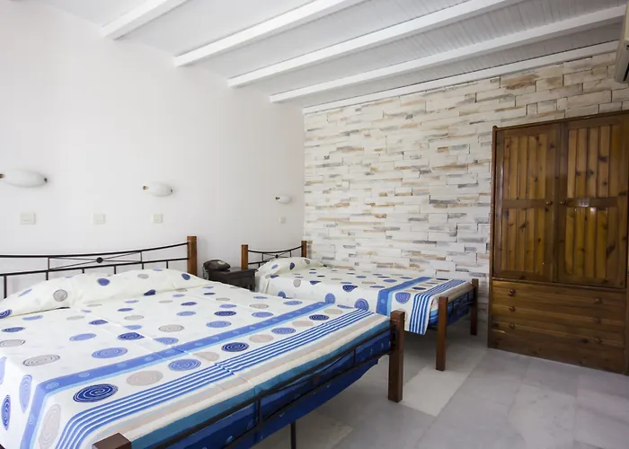 מלון Naxos Holidays