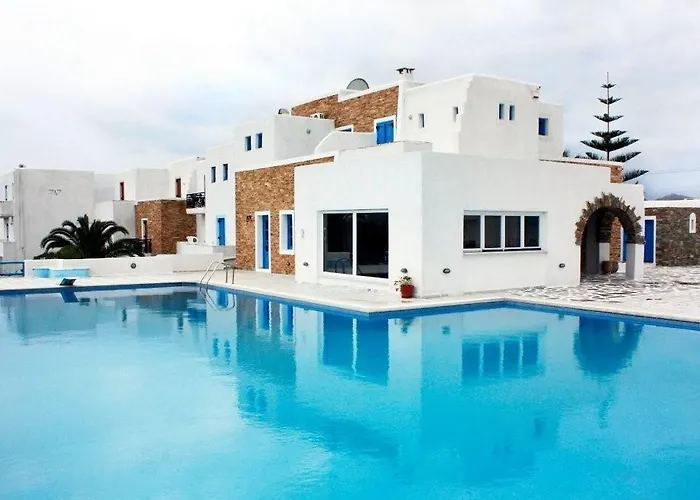 Naxos Holidays 3*
