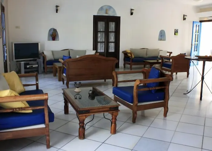 纳克索斯假日酒店