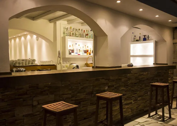 酒店 纳克索斯假日酒店 3*